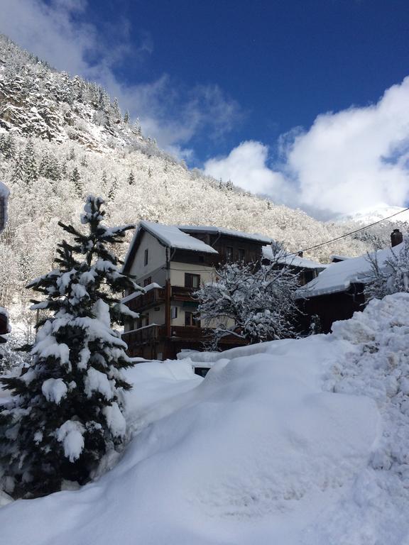 Chambre D'Hote La Tour Du Merle Le Villard  외부 사진