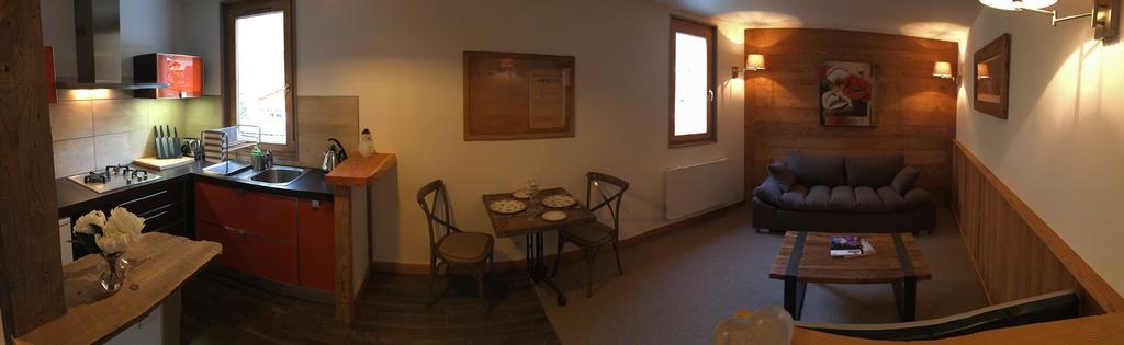 Chambre D'Hote La Tour Du Merle Le Villard  외부 사진