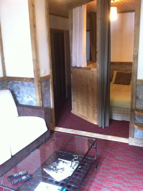 Chambre D'Hote La Tour Du Merle Le Villard  외부 사진